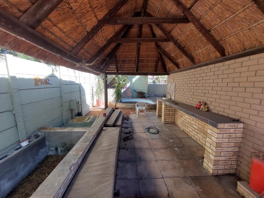 To Let 4 Bedroom Property for Rent in Brackenfell North Western Cape